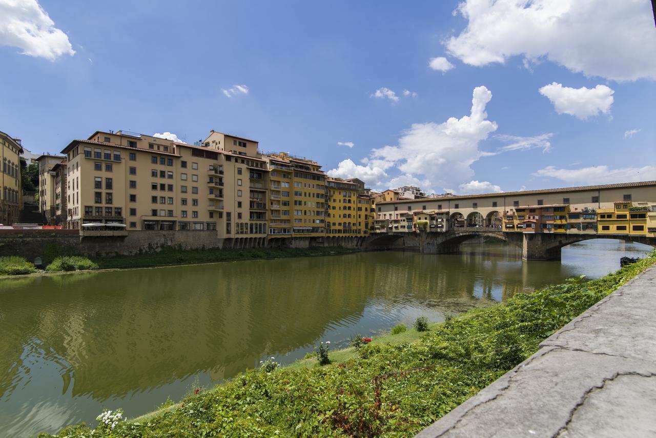 Ponte Vecchio Flats * Florença